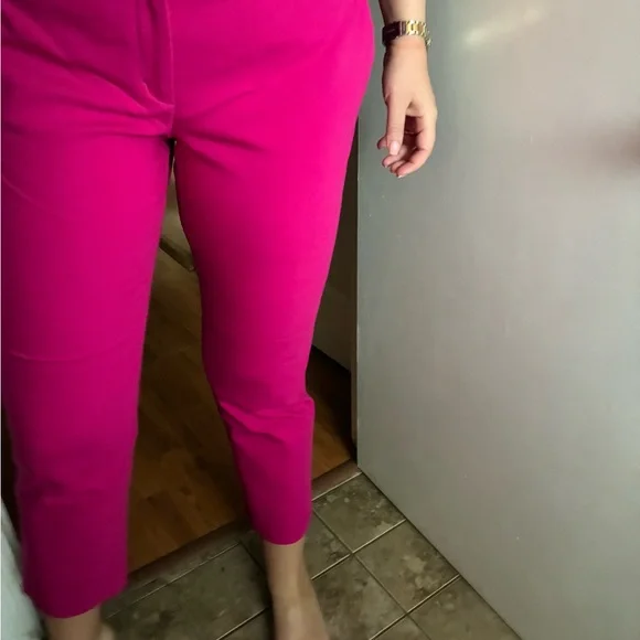Express Vibrant Pink Cropped Editor Mid Rise Pants - Picture 3 of 4